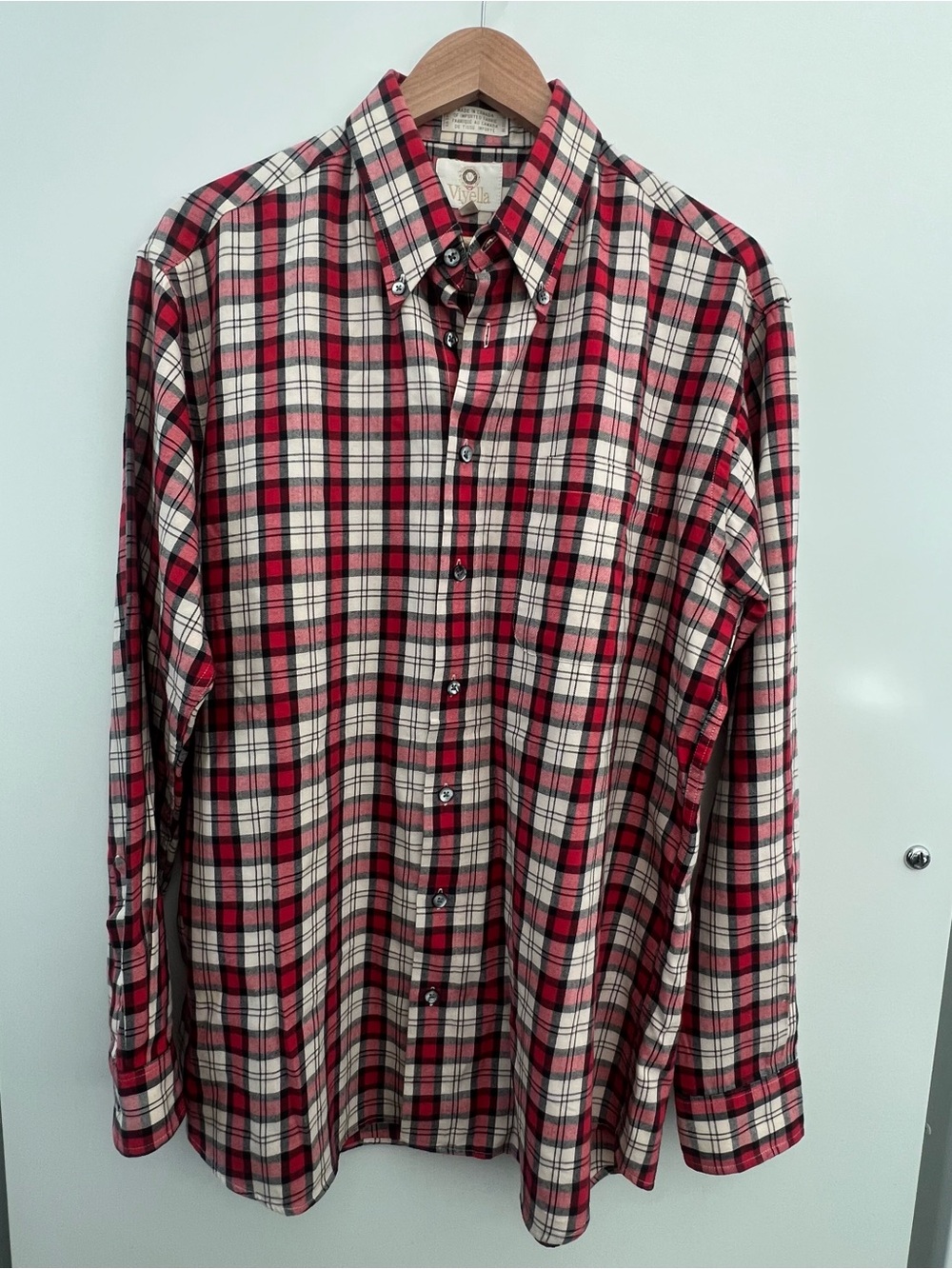 Viyella Men Plaid Button Down Shirt Red Cream 80% Cotton 20% Wool Made in Canada
